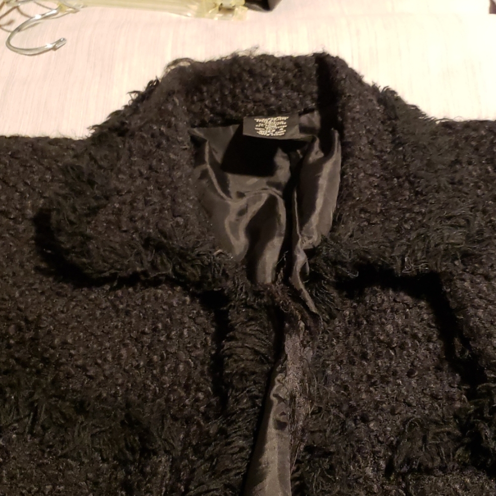 Black jacket - Picture 6 of 8